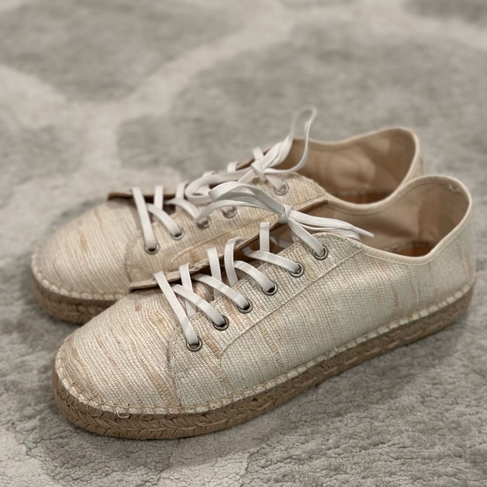 Aquatalia Women's FLYN Off White
Canvas Sneakers Shoes size 11